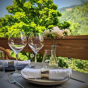 auberge-saint-antoine-pelvoux.fr-provencehotel.com/